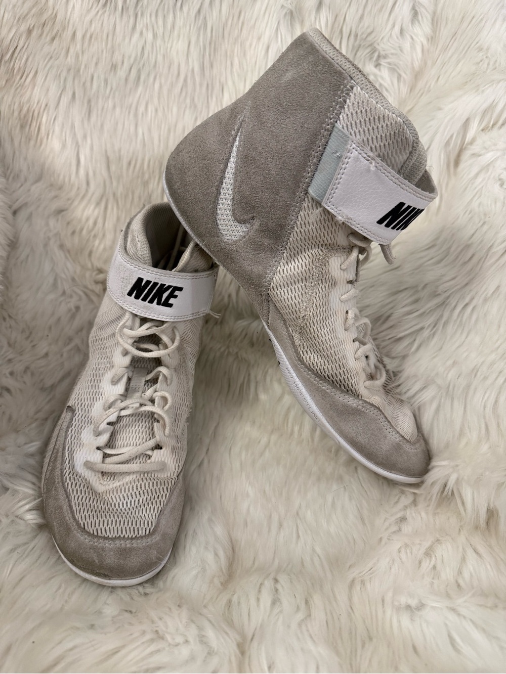 Nike Speedsweep Wrestling Shoes High-Top Sneakers White Mesh Suede Size 8